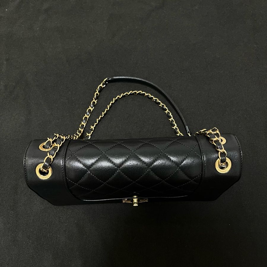 香奈兒 Chanel Mademoiselle Flap Bag Large 黑金牛皮菱格肩背包-33