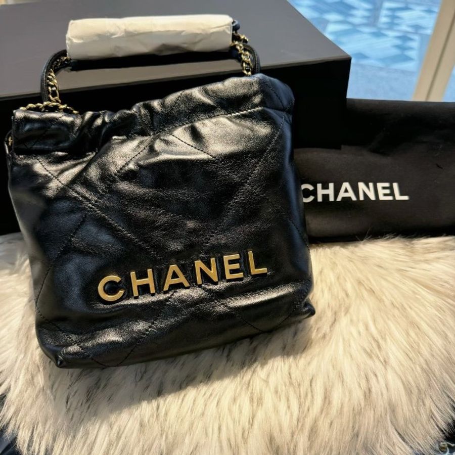 CHANEL 22 迷你包-0