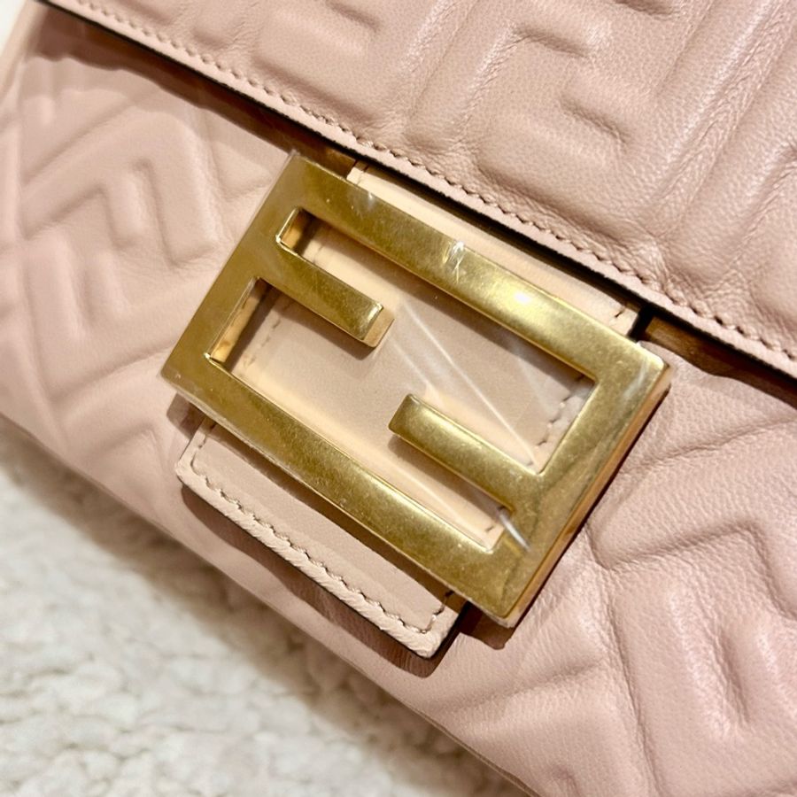 便宜出 全新未使用 Fendi Baguette法棍包包-3