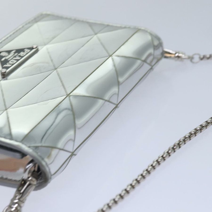 【日本直送】PRADA 肩包 三角形面板 銀色 Auth 84299-5