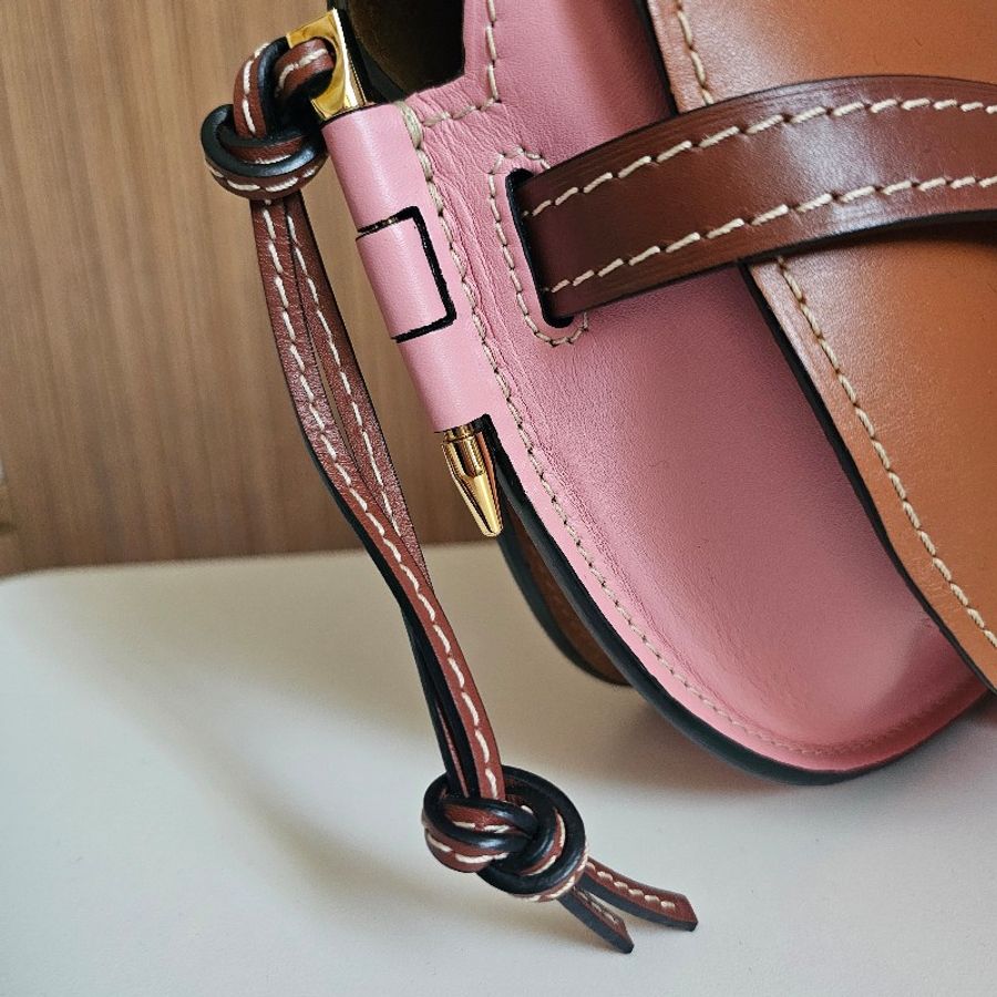 LOEWE 羅威 焦糖色×粉色 Gate small 肩背包-4