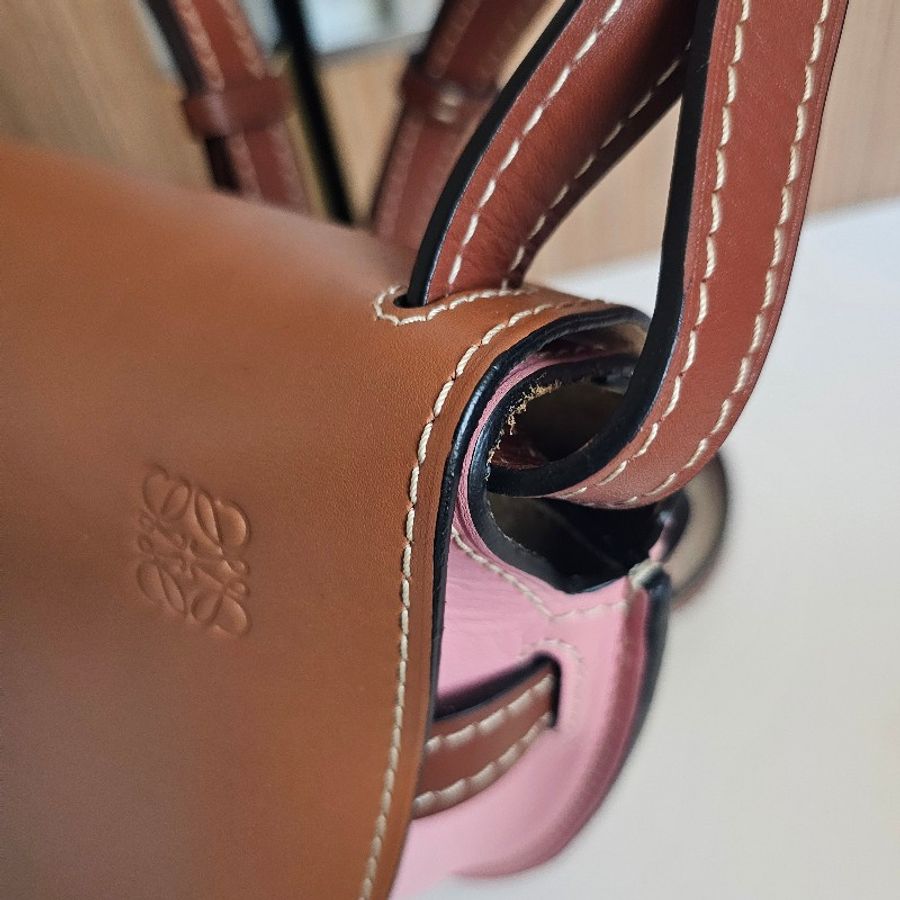LOEWE 羅威 焦糖色×粉色 Gate small 肩背包-12