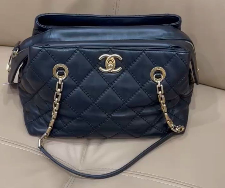 香奈兒 Chanel 黑金 托特包 保齡球包-0