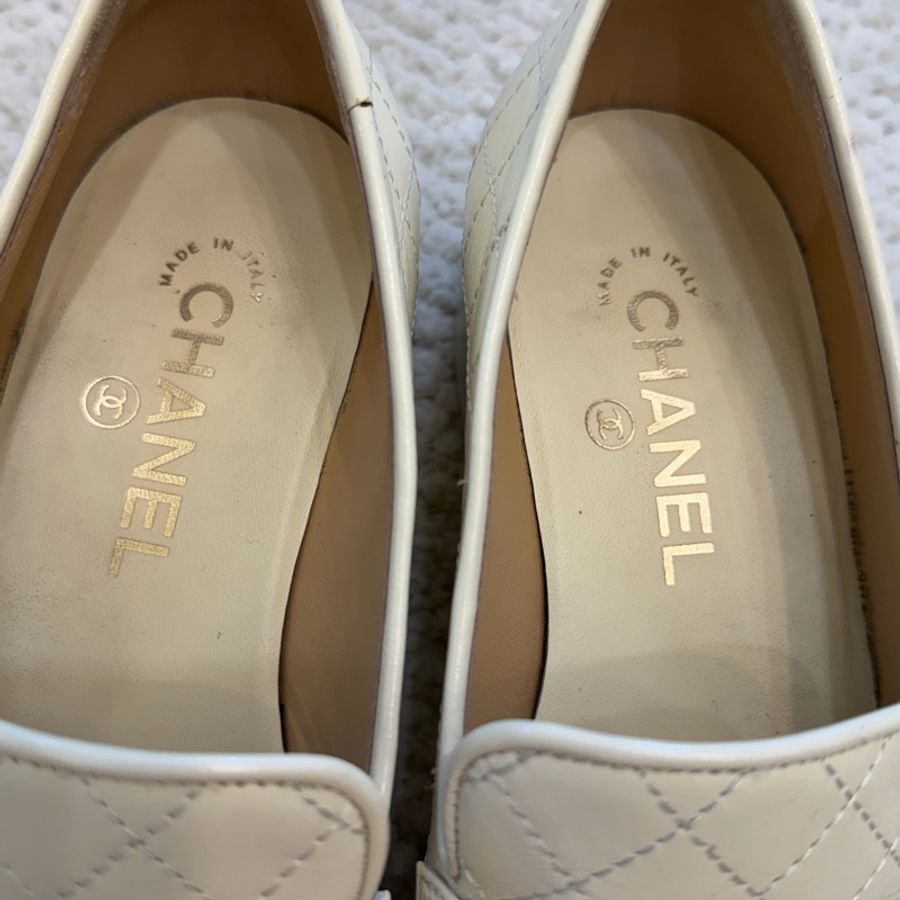 Chanel 金幣雙C 奶白粗跟樂福鞋 香奈兒樂福鞋 金幣樂福鞋-11