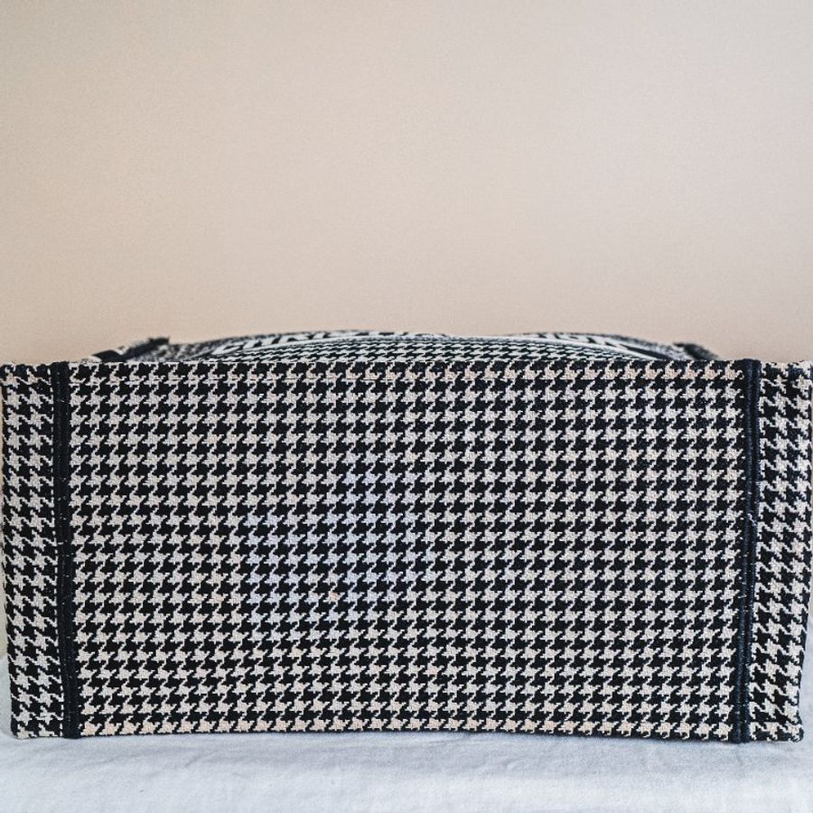 《Dior BOOK TOTE 千鳥紋 中號》-4