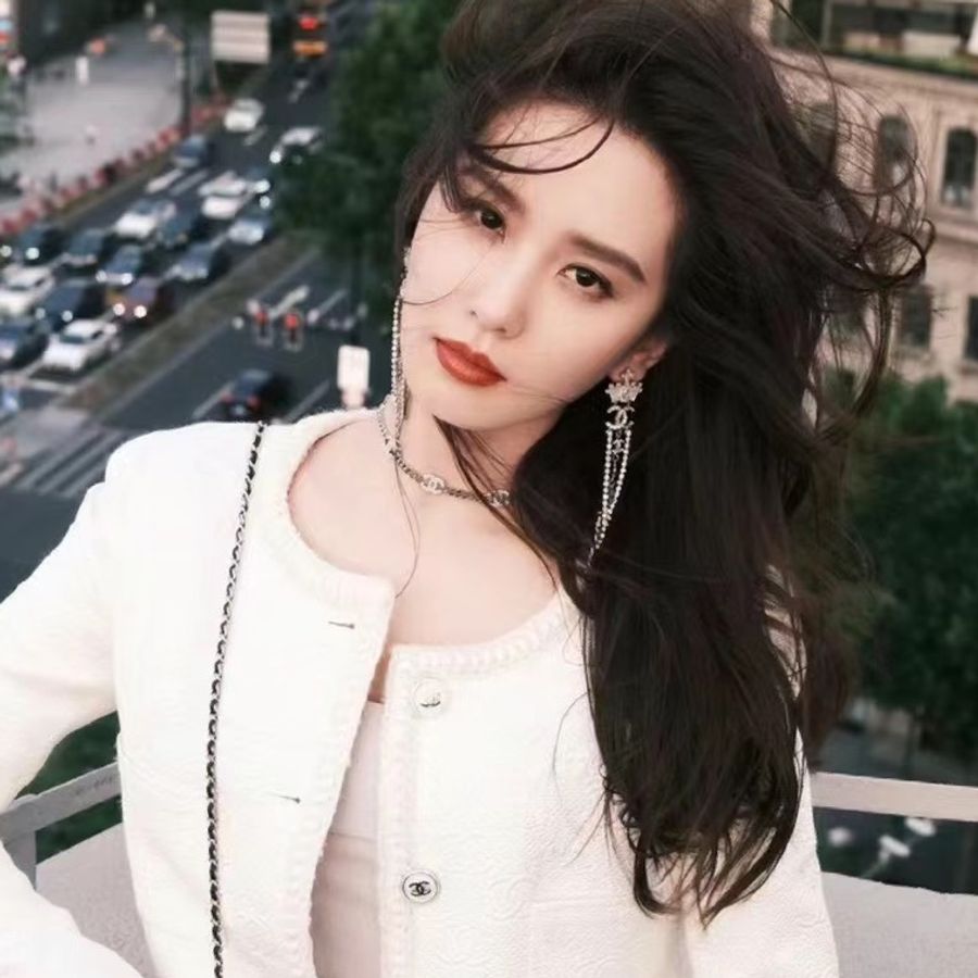Chanel 水鑽logo choker 三花 爆款 劉詩詩同款-1