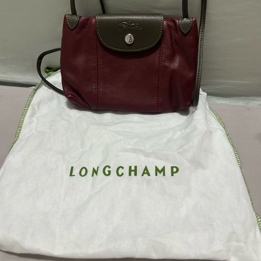 全新 longchamp 羊皮 郵差包 暗紅咖啡配色-11