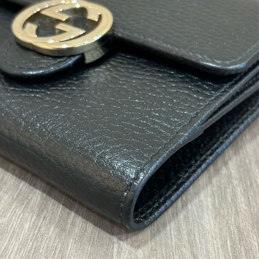 GUCCI 615525 黑色 荔枝皮 金釦 GG 零錢包 皮夾 短夾 錢包-3