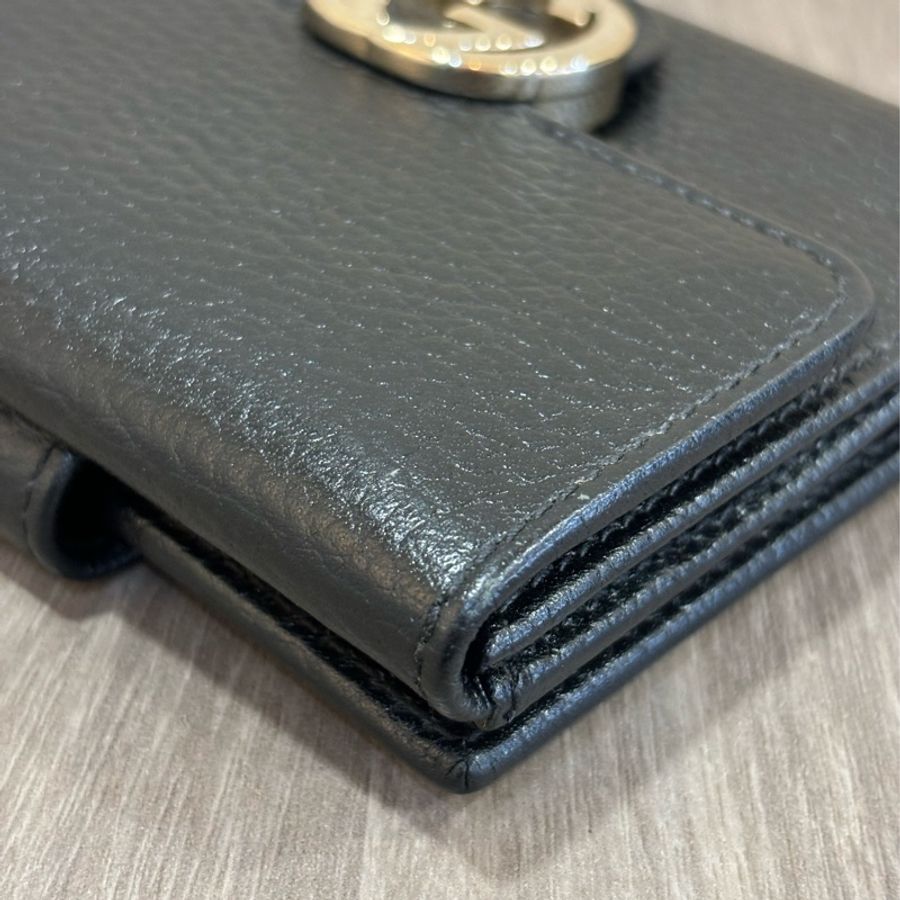 GUCCI 615525 黑色 荔枝皮 金釦 GG 零錢包 皮夾 短夾 錢包-7