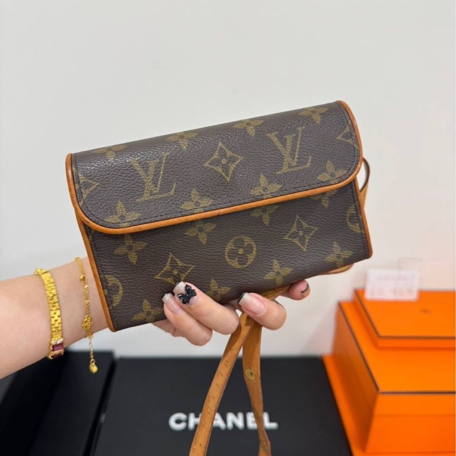 LV 路易威登 vintage 信封包 腰包 胸口包 斜背包 胸包 肩背包-0