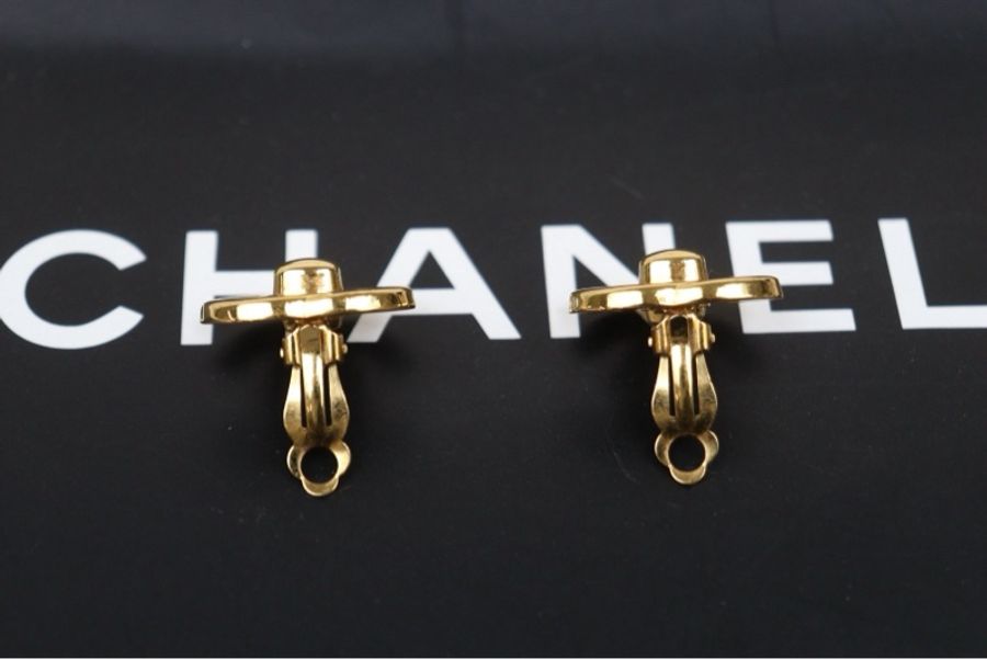 Chanel 經典雙C轉釦耳夾-2