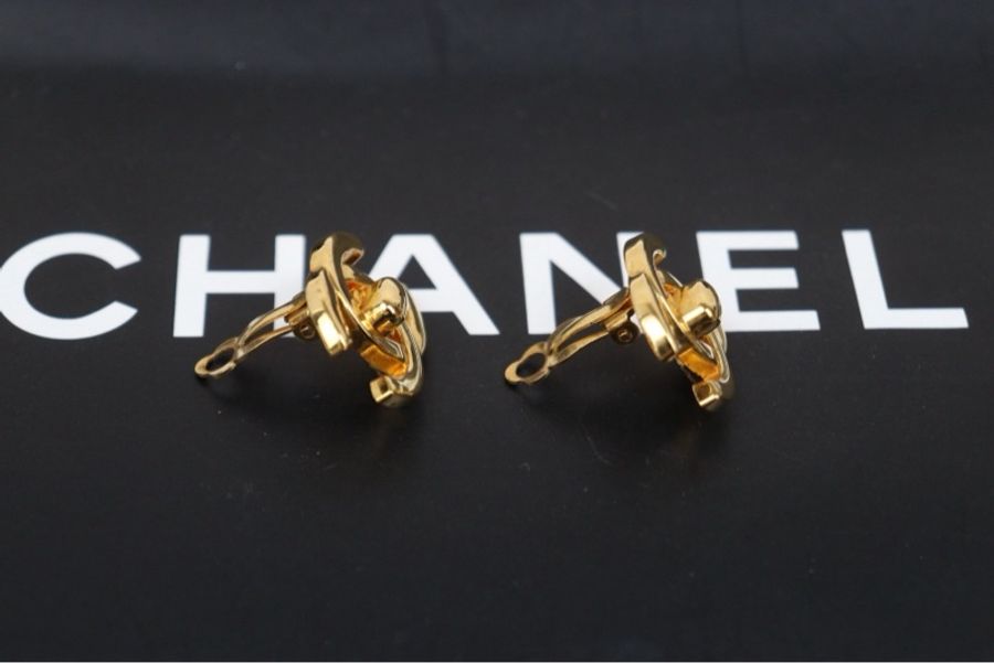 Chanel 經典雙C轉釦耳夾-3