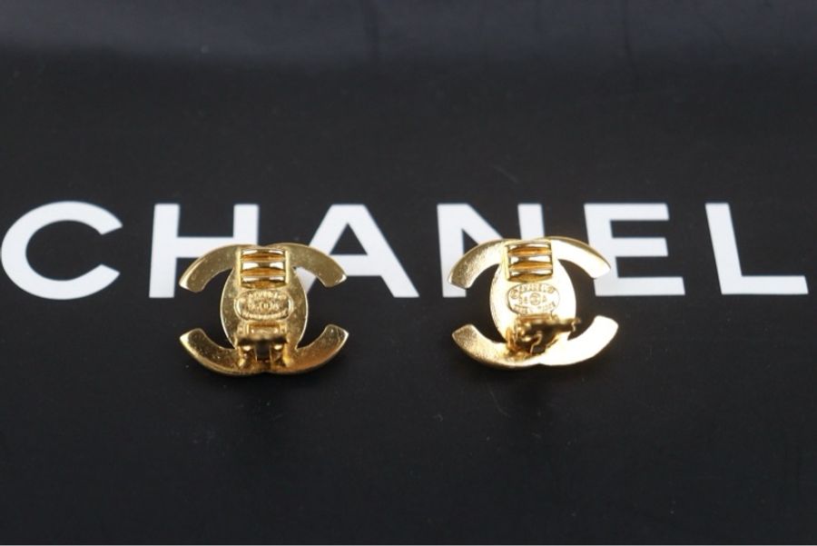 Chanel 經典雙C轉釦耳夾-4
