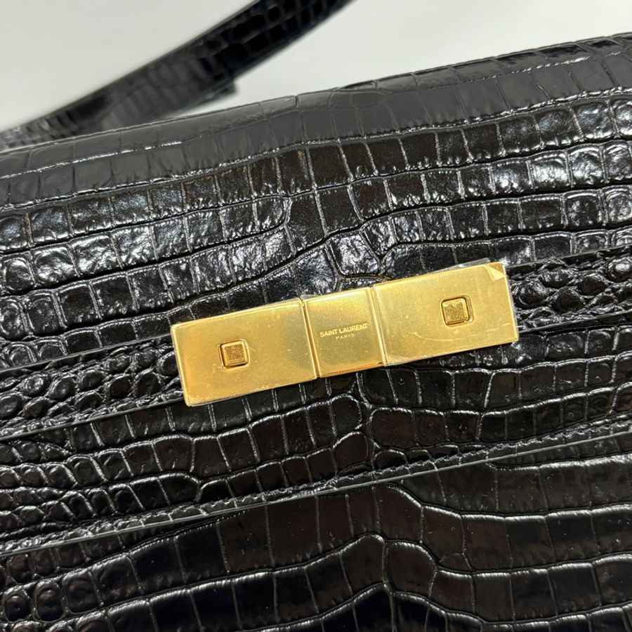 YSL 579271黑鱷魚壓紋亮面牛皮金釦Manhattan曼哈頓肩背包-9