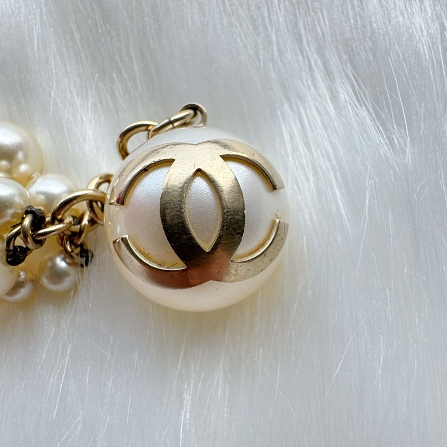 稀有絕美 CHANEL 香奈兒經典雙C LOGO大珍珠五層手鍊 巴黎時裝秀款-5