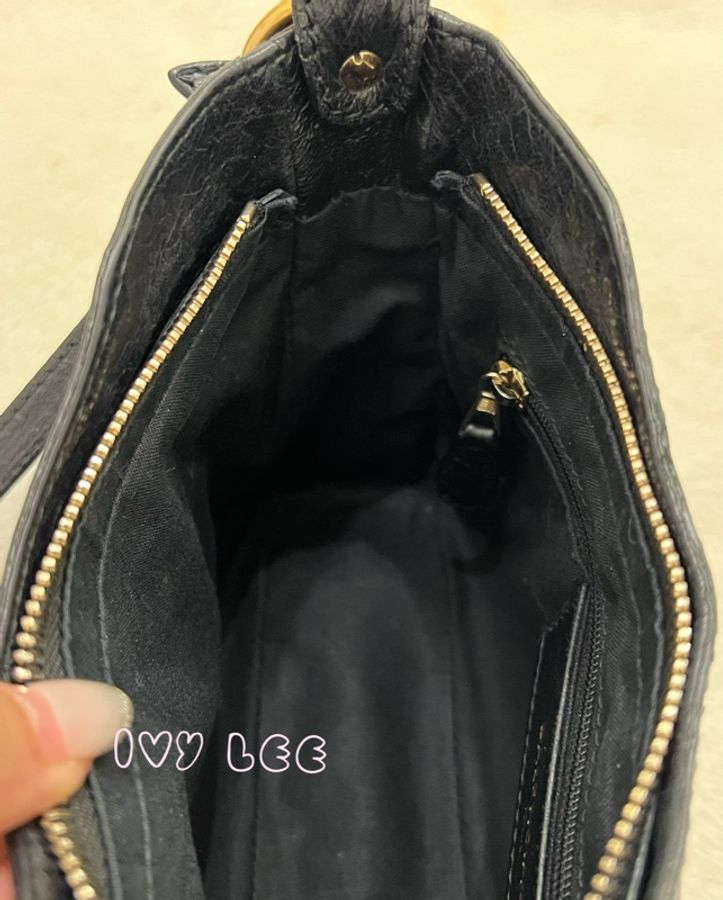 BALENCIAGA(缺貨中、勿下單) 巴黎世家 519844 金鉚釘扣 小羊皮 斜背包 肩背包 機車包 二手精品-4