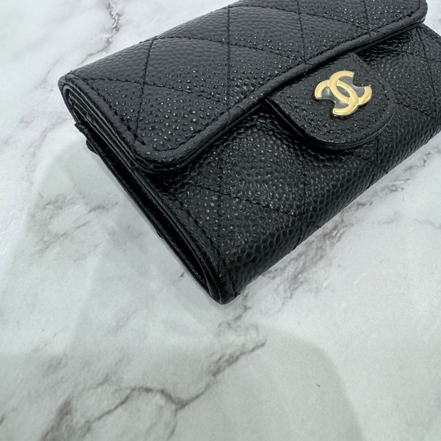全新 CHANEL 經典CF荔枝牛皮口蓋零錢卡包 黑金 芯片款 🈶台灣專櫃購證-9