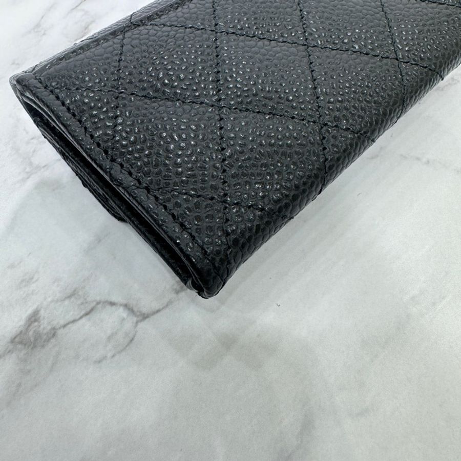 全新 CHANEL 經典CF荔枝牛皮口蓋零錢卡包 黑金 芯片款 🈶台灣專櫃購證-11