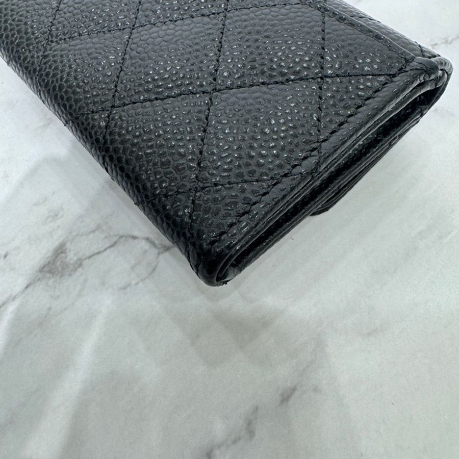 全新 CHANEL 經典CF荔枝牛皮口蓋零錢卡包 黑金 芯片款 🈶台灣專櫃購證-12