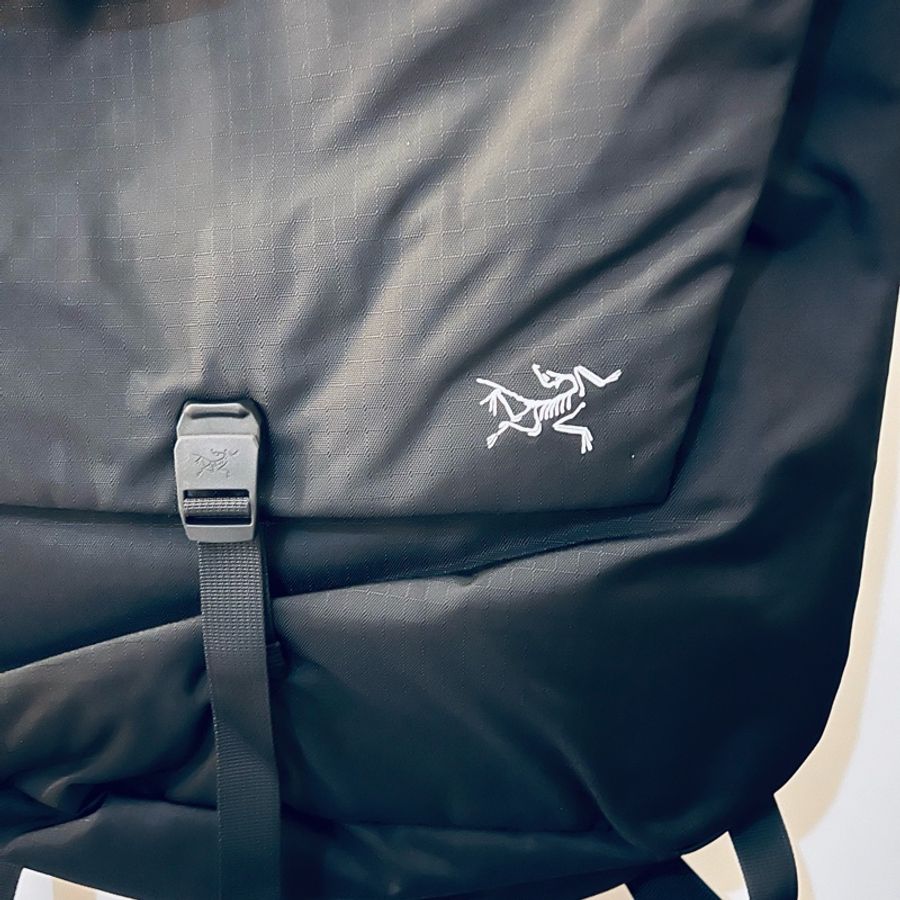 【Arcteryx始祖鳥】Granville Shoulder Bag BACKPACK黑 肩包 日常 旅行-7