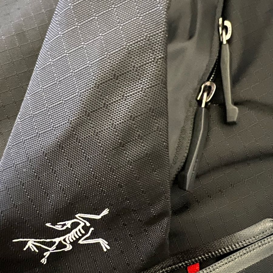 【Arcteryx始祖鳥】Granville Shoulder Bag BACKPACK黑 肩包 日常 旅行-17