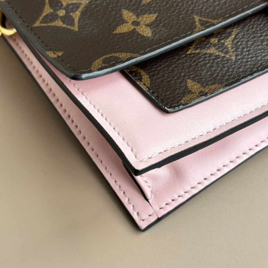 ::LOIUS VUITTON::  LV M69579 Flore 咖啡色經典花紋拼接粉色牛皮 WOC 金鍊斜背包-6