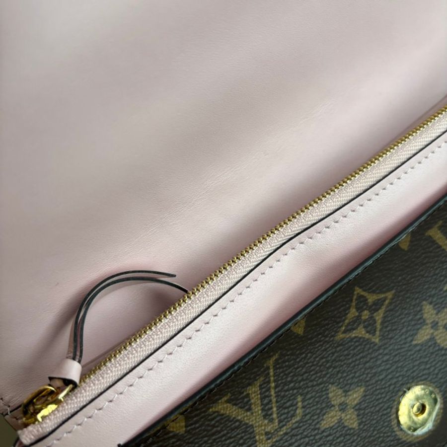 ::LOIUS VUITTON::  LV M69579 Flore 咖啡色經典花紋拼接粉色牛皮 WOC 金鍊斜背包-14