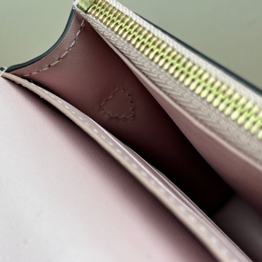 ::LOIUS VUITTON::  LV M69579 Flore 咖啡色經典花紋拼接粉色牛皮 WOC 金鍊斜背包-30