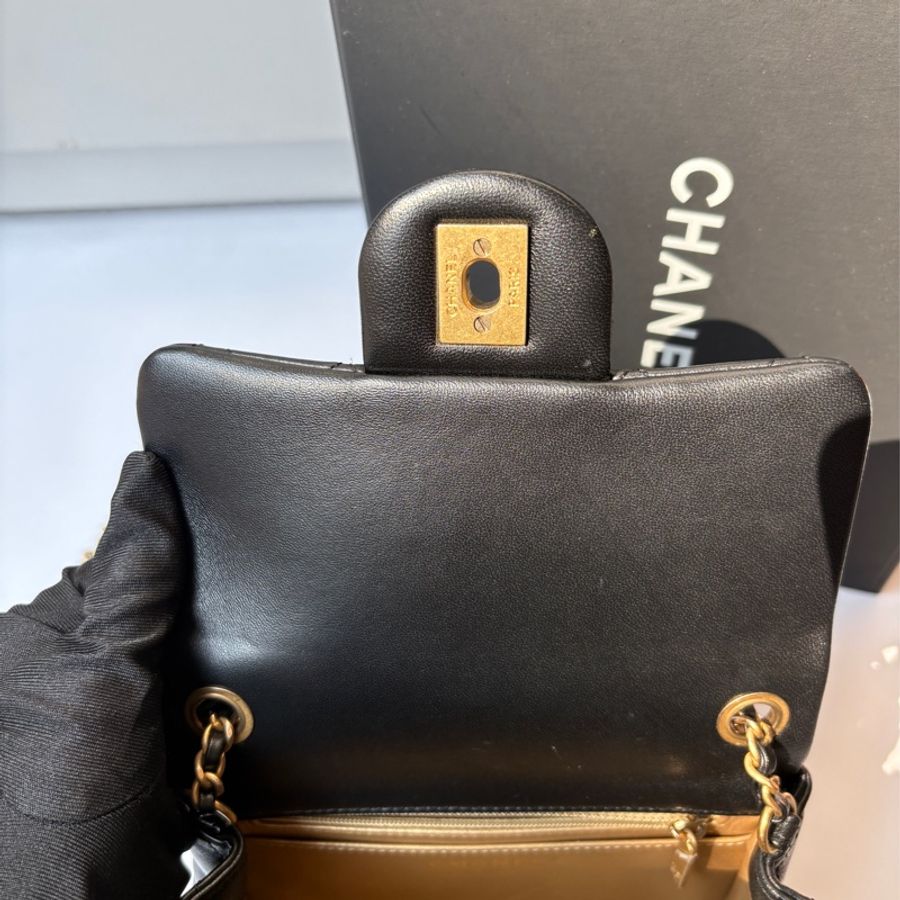 Chanel 黑金羊皮金球方胖cf17cm-7