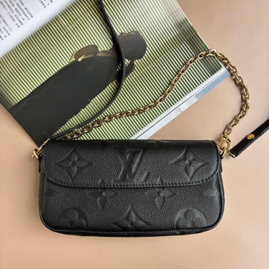 ::LOIUS VUITTON:: LV M82154 Ivy黑色壓紋牛皮掀蓋磁吸釦斜背包 WOC 腋下包-0
