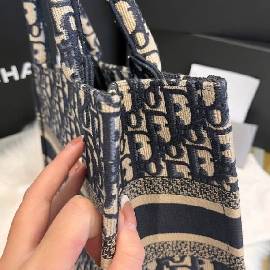 Dior Book Tote 小碼 米白藍老花刺繡-4