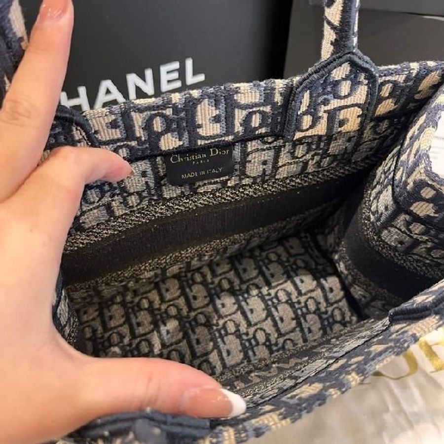 Dior Book Tote 小碼 米白藍老花刺繡-9