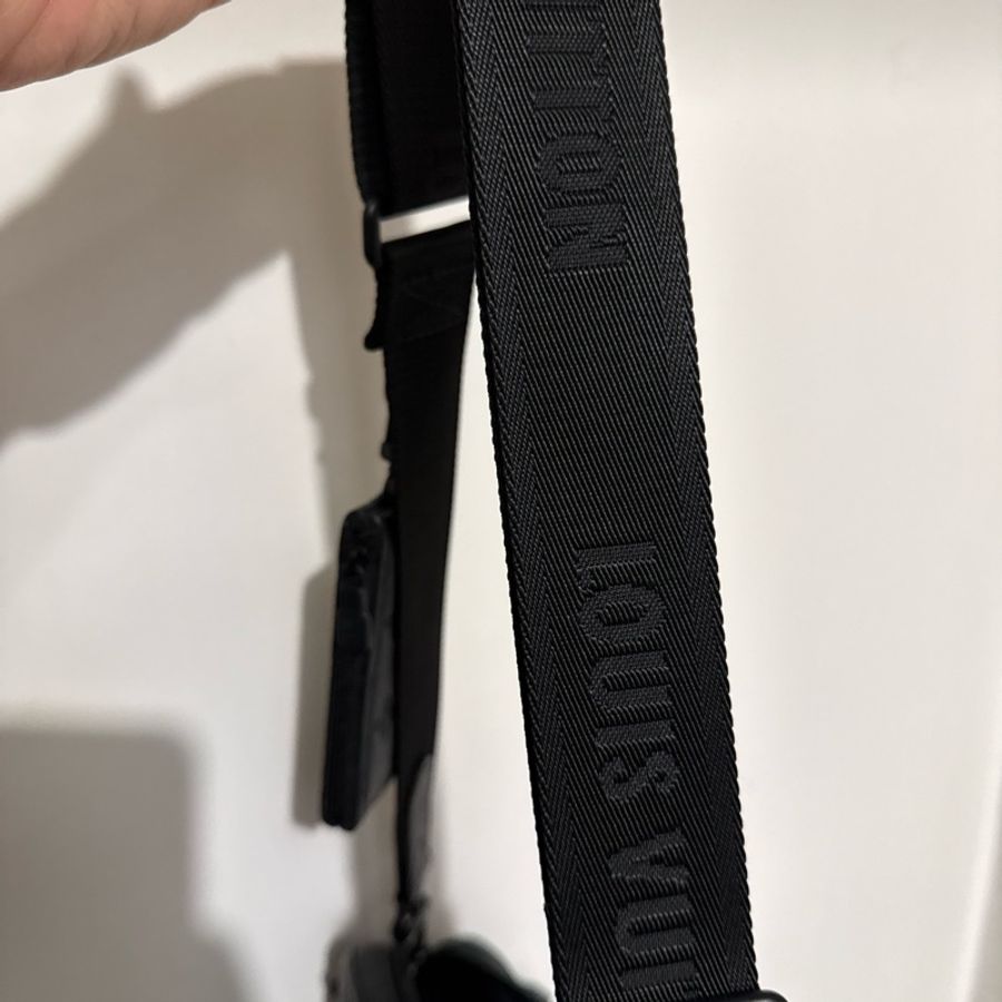 LV Trio Messenger-3