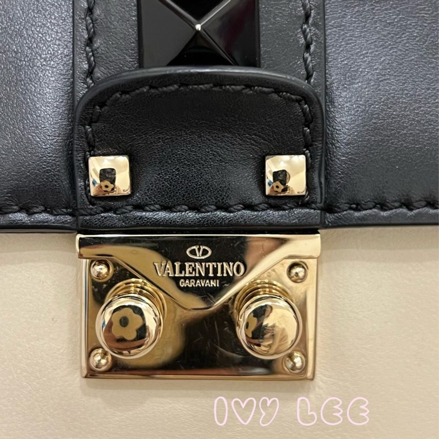 Valentino Rockstud Glam Lock 黑色 米白色皮革 鉚釘 鍊條包 斜背包 肩背包 二手精品-3