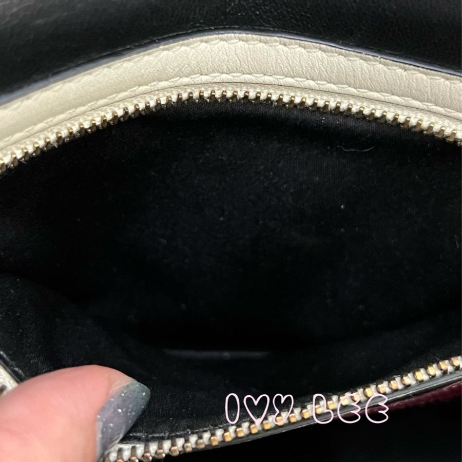 Valentino Rockstud Glam Lock 黑色 米白色皮革 鉚釘 鍊條包 斜背包 肩背包 二手精品-14