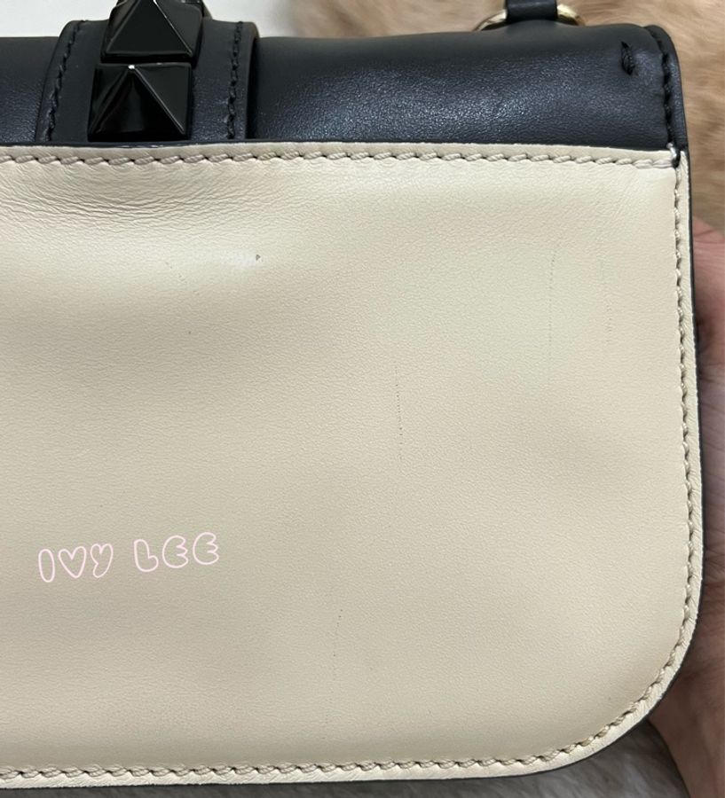 Valentino Rockstud Glam Lock 黑色 米白色皮革 鉚釘 鍊條包 斜背包 肩背包 二手精品-30