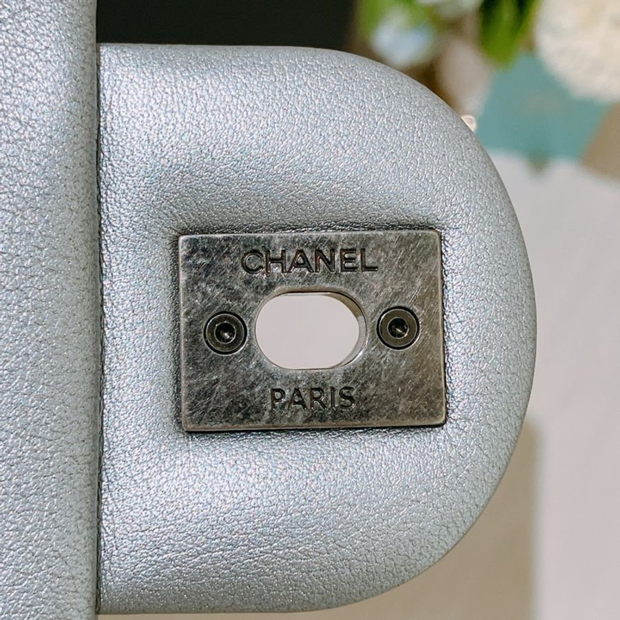 CHANEL 香奈兒金屬面小牛皮翻蓋包包METALLIC SYMBOLS FLAP BAG 22CM-17