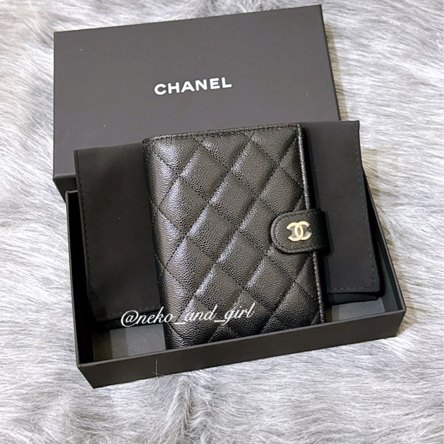 現貨在台🖤 Chanel 經典護照夾 荔枝金釦🦋-2