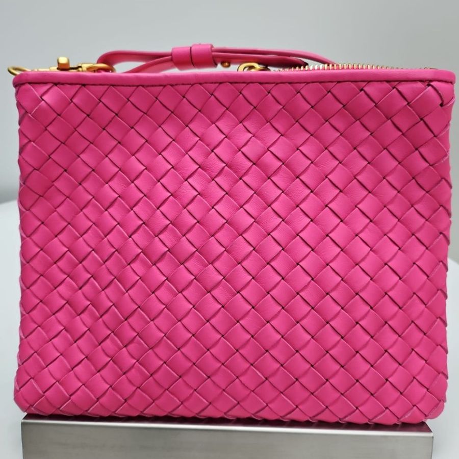 BV Shoulder Bag-1