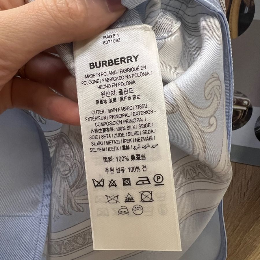 Burberry 水藍色絲質藝術畫長袖襯衫-7