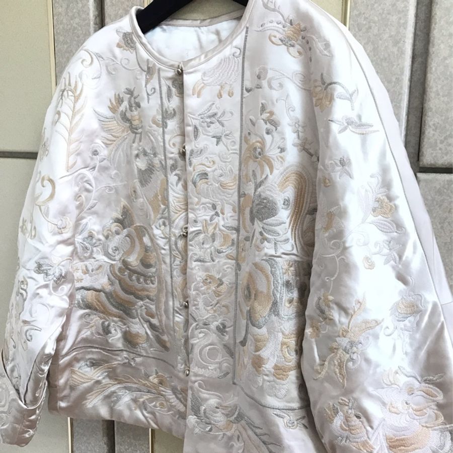 新中式香檳金質感刺繡鋪棉外套 寬鬆版L-XL皆可穿-6