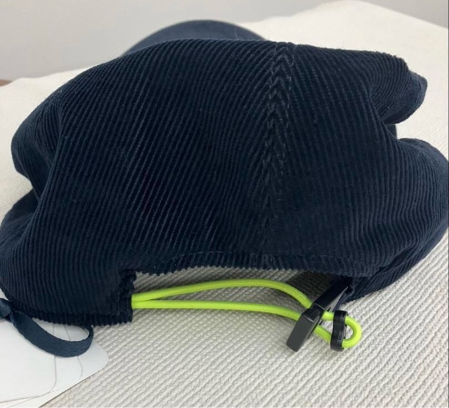全新吊牌未拆MONCLER 深藍色燈芯材質棒球帽扣環可自由調節尺寸-18