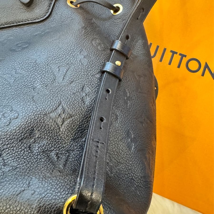 Louis Vuitton LV 經典 Montsouris系列 Empreinte壓花皮革後背包(黑)九成新-8
