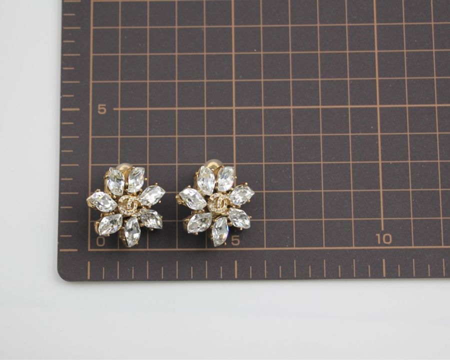 Chanel Vintage 02A 萊恩石閃閃冰晶花朵耳環-9
