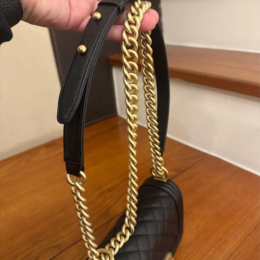 CHANEL 黑荔枝金BOY 20cm 超級夯-19