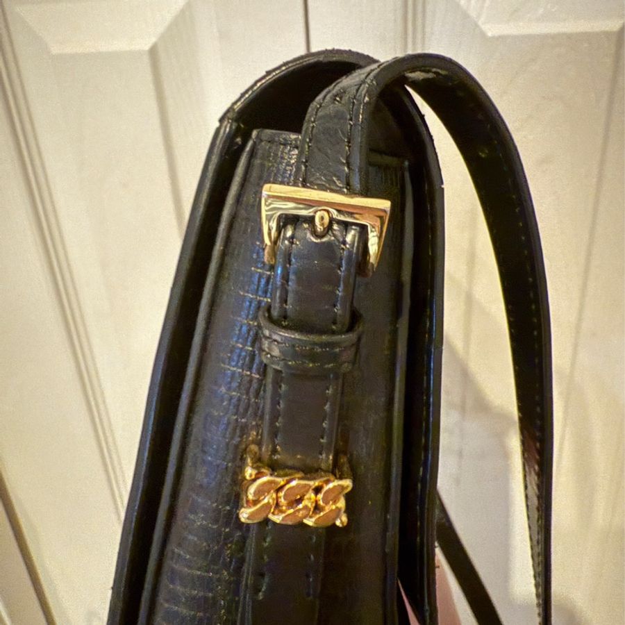 Burberry Grace 去過很多國家旅行,旅行好包-6