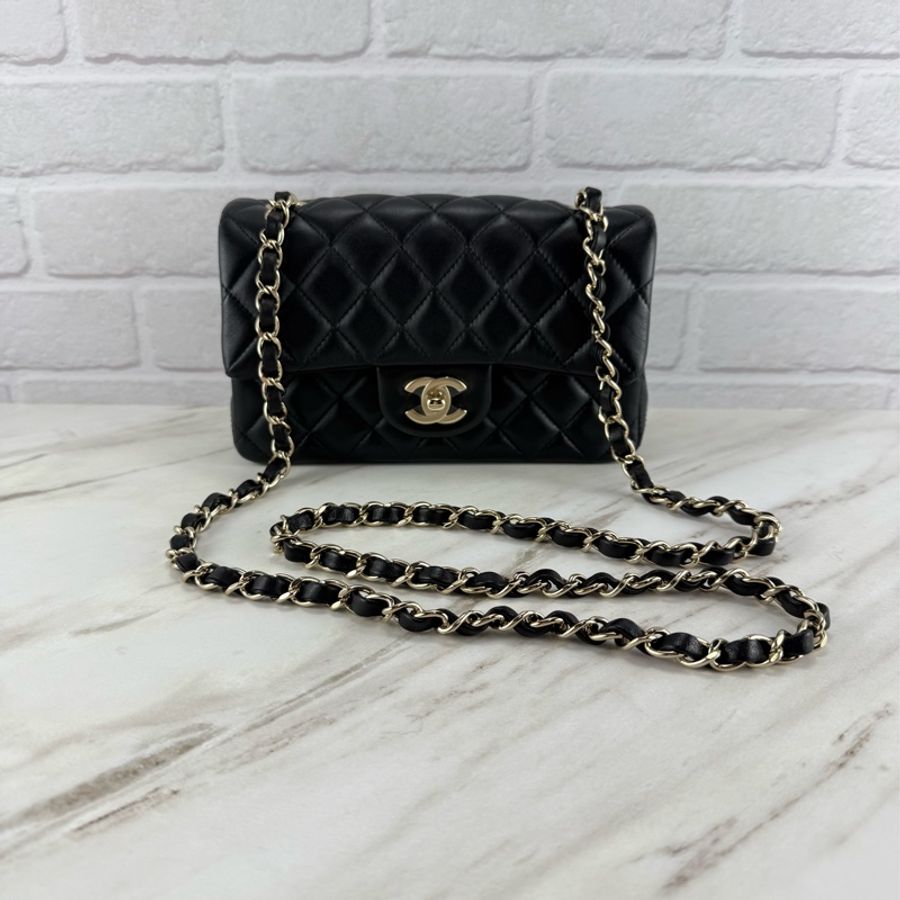 Chanel 香奈兒 經典菱格紋 CF 20 Mini Coco Classis Flap 黑色淡金釦-23