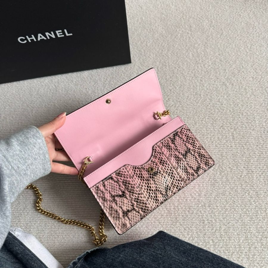 Gucci蛇皮小蜜蜂斜挎包-7