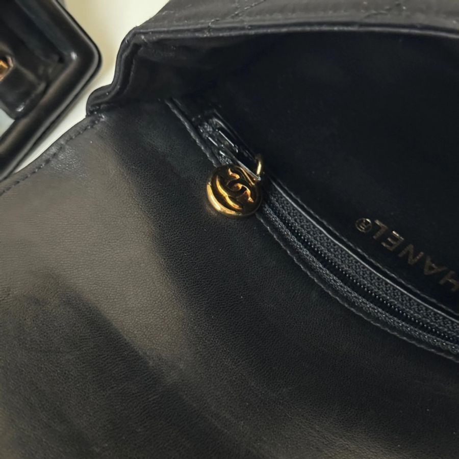 最後降價!!CHANEL中古黑金緞面拼皮信封腰包-13