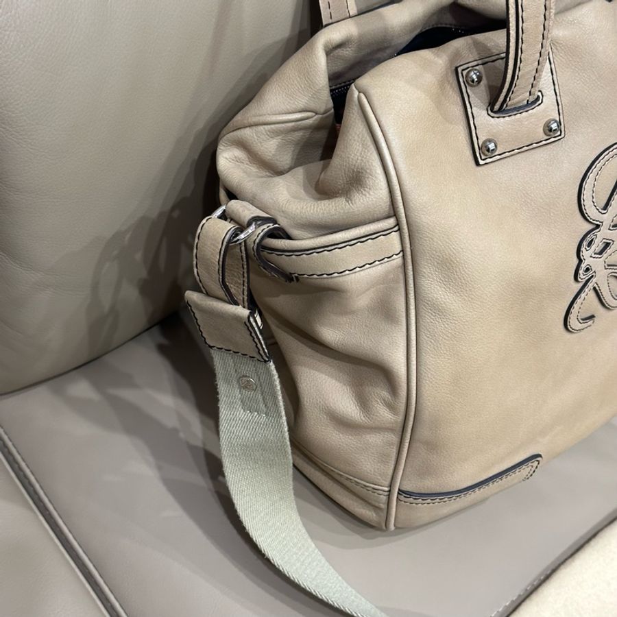 稀有釋出🌟🉑️斜背 #loewe 米色 #全皮 #tote #托特包 #斜背包-15